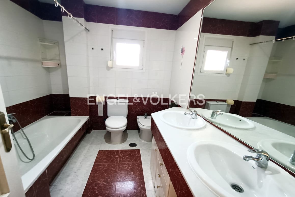 5 sovrum Villa till salu i Benidorm med pool garage - 477 000 € (Ref: 10030907)