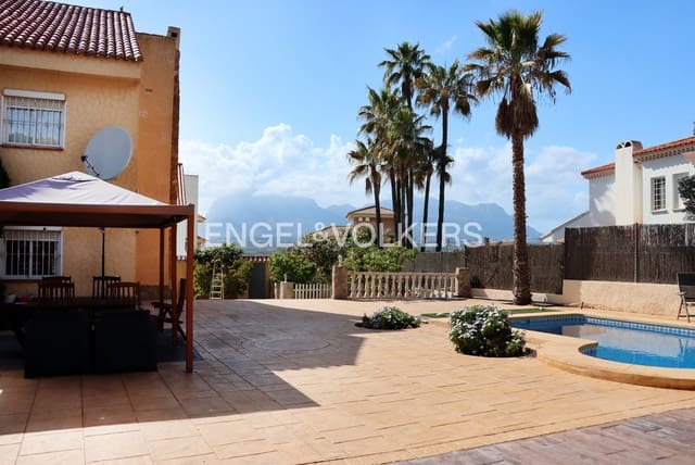 5 sovrum Villa till salu i Benidorm med pool garage - 477 000 € (Ref: 10030907)