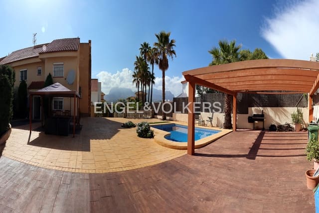 5 sovrum Villa till salu i Benidorm med pool garage - 477 000 € (Ref: 10030907)