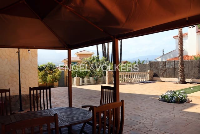 5 sovrum Villa till salu i Benidorm med pool garage - 477 000 € (Ref: 10030907)