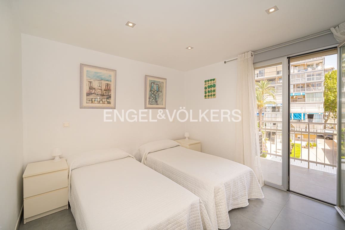 3 chambre Appartement à vendre à Benidorm avec garage - 380 000 € (Ref: 10030908)