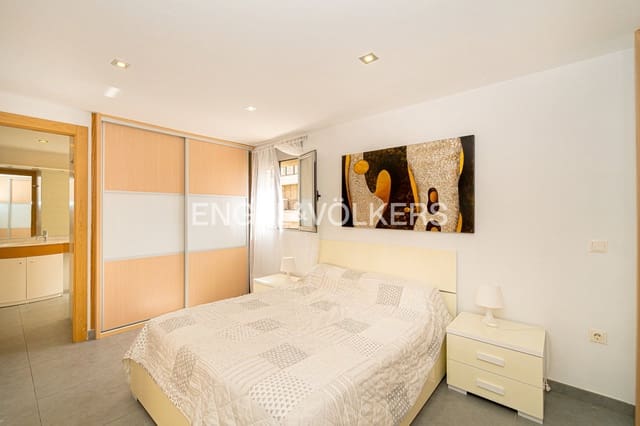 3 makuuhuone Huoneisto myytävänä paikassa Juzgados - Plaza de Toros, Benidorm mukana 
autotalli - 380 000 € (Ref: 10030908)