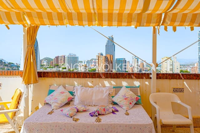 1 camera da letto Attico in vendita in Benidorm con piscina garage - 450.000 € (Rif: 10035726)