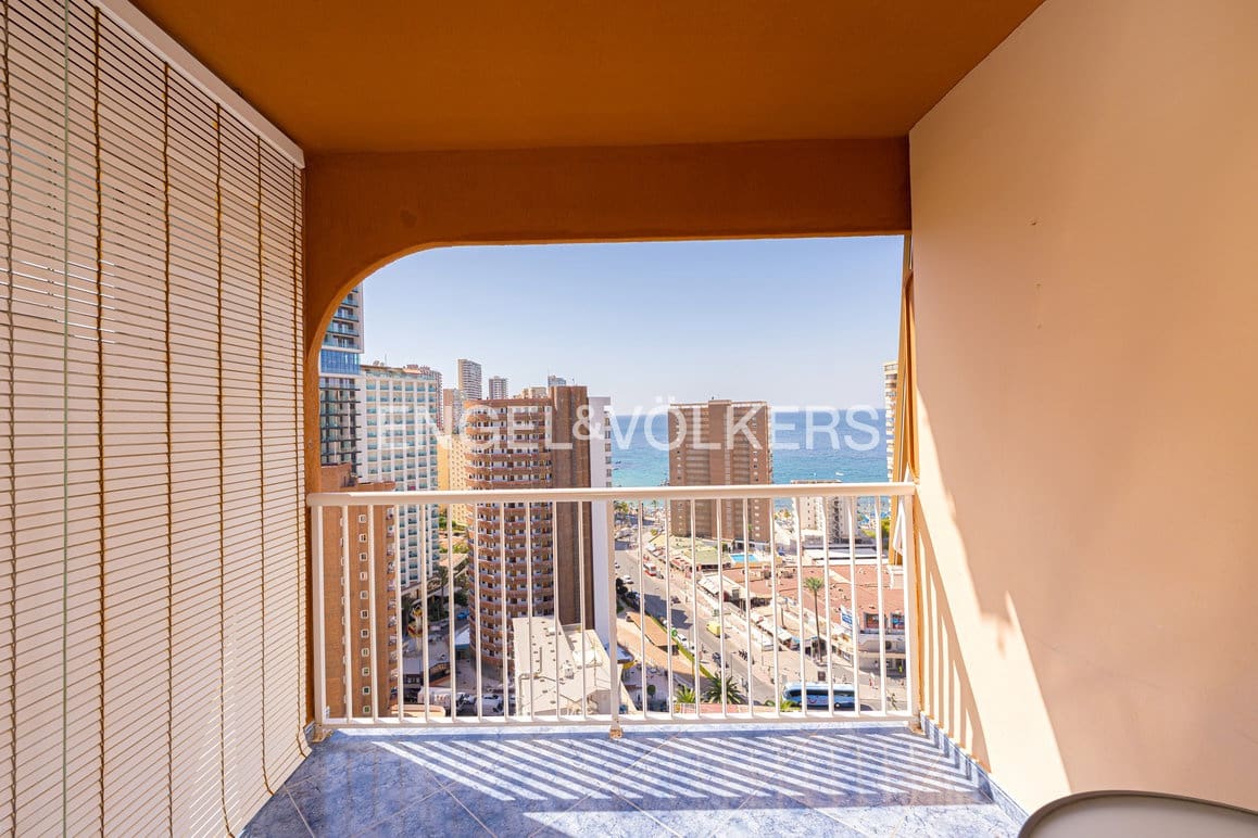 2 soveværelse Lejlighed til leje i Benidorm med swimmingpool garage - € 1.000 (Ref: 10091505)