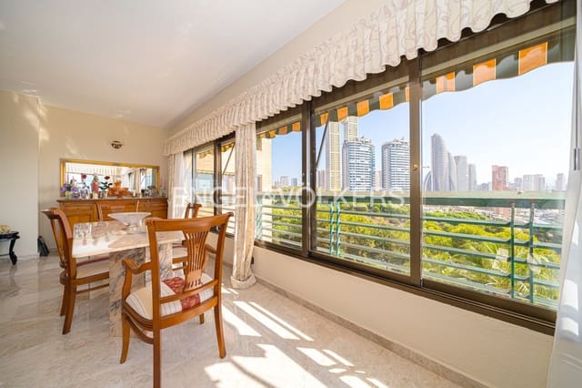 Apartamento de 3 habitaciones en Juzgados - Plaza de Toros, Benidorm en venta con piscina garaje - 650.000 € (Ref: 10091506)