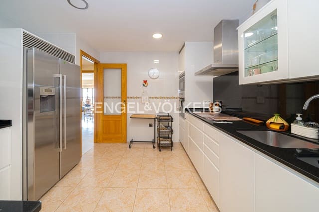 Apartamento de 3 habitaciones en Juzgados - Plaza de Toros, Benidorm en venta con piscina garaje - 650.000 € (Ref: 10091506)