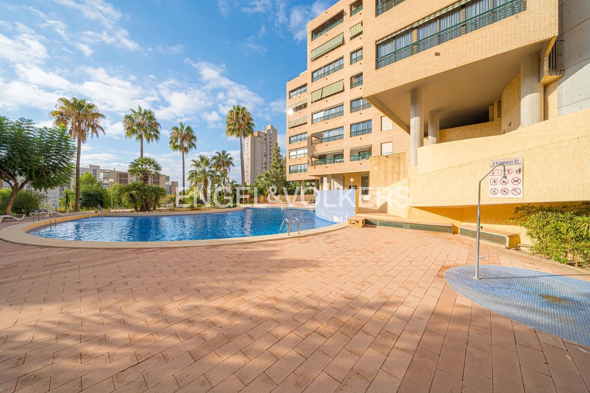 Apartamento de 3 habitaciones en Benidorm en venta con piscina garaje - 650.000 € (Ref: 10091506)