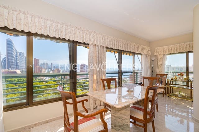 Apartamento de 3 habitaciones en Juzgados - Plaza de Toros, Benidorm en venta con piscina garaje - 650.000 € (Ref: 10091506)