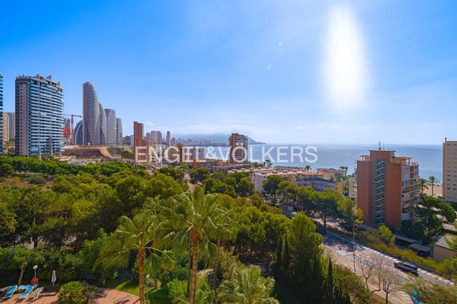 Apartamento de 3 habitaciones en Juzgados - Plaza de Toros, Benidorm en venta con piscina garaje - 650.000 € (Ref: 10091506)
