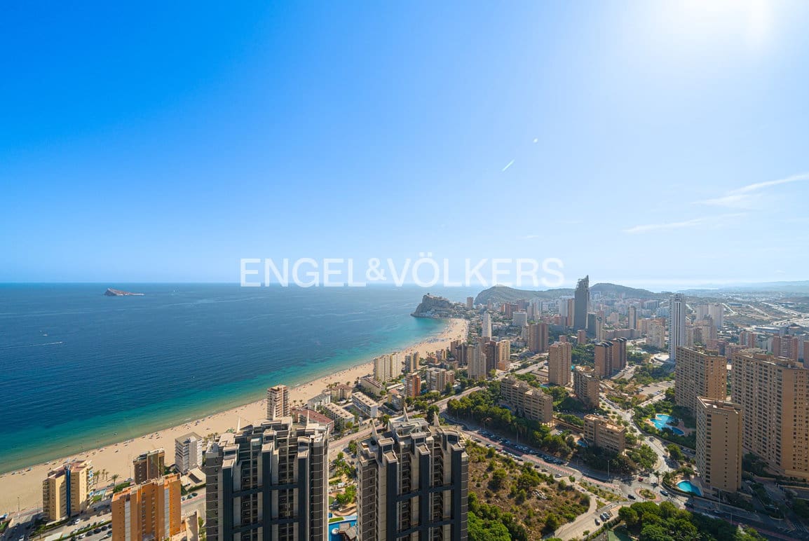 2 Zimmer Apartment zu verkaufen in Benidorm mit Pool Garage - 755.000 € (Ref: 10091507)