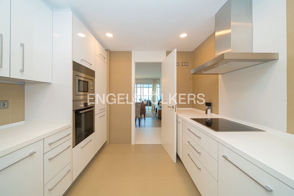 2 Zimmer Apartment zu verkaufen in Benidorm mit Pool Garage - 755.000 € (Ref: 10091507)