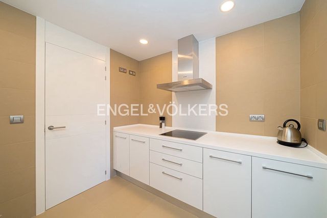 2 quarto Apartamento para venda em Juzgados - Plaza de Toros, Benidorm com piscina garagem - 755 000 € (Ref: 10091507)