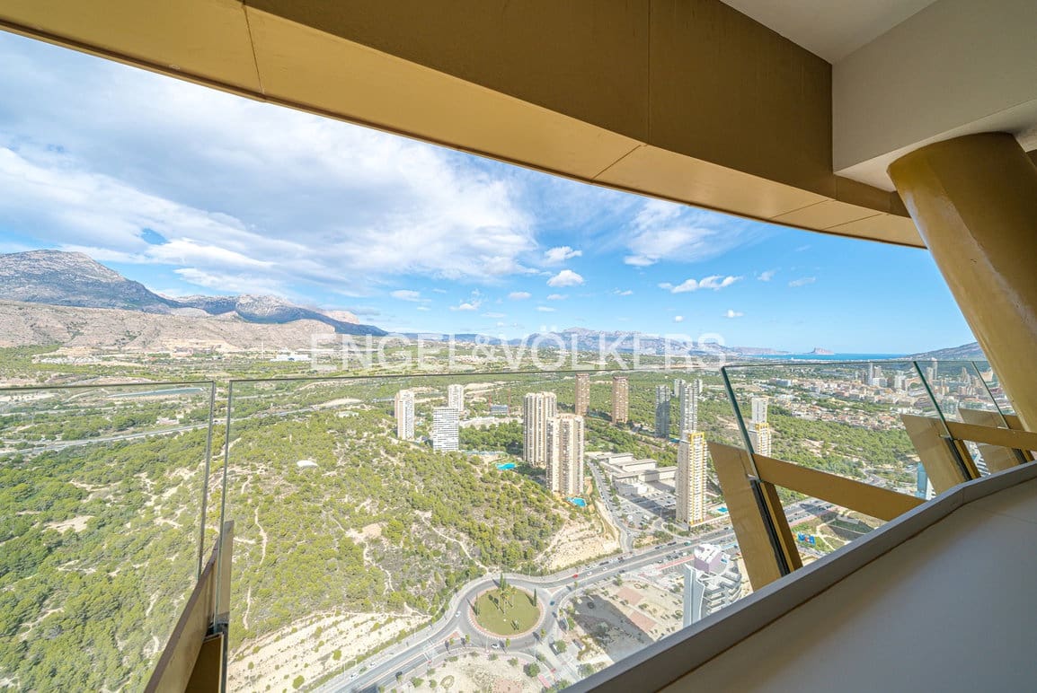 2 Zimmer Apartment zu verkaufen in Benidorm mit Pool Garage - 755.000 € (Ref: 10091507)