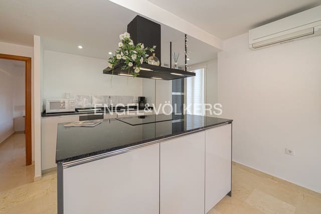 2 soverom Leilighet til salgs i Juzgados - Plaza de Toros, Benidorm med svømmebasseng garasje - € 315 000 (Ref: 10135043)