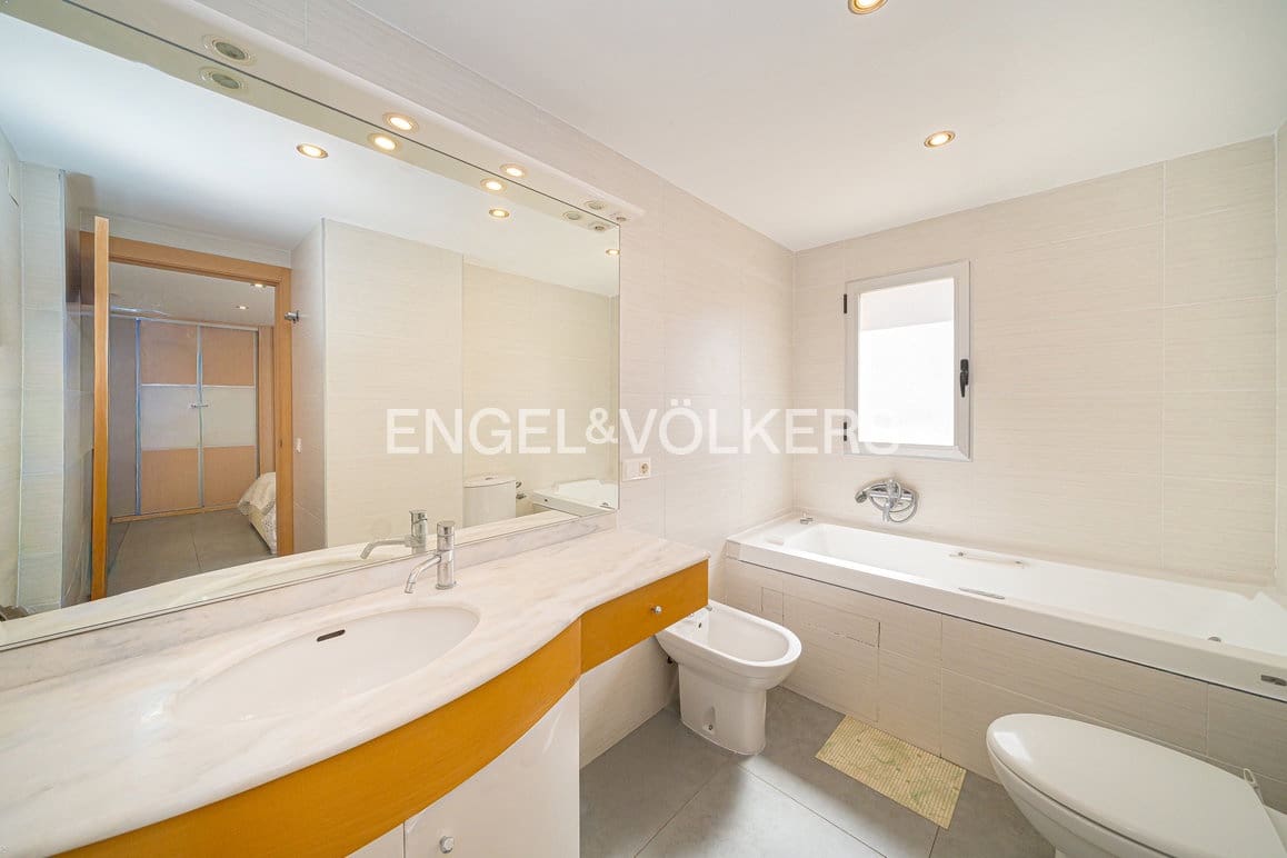Apartamento de 3 habitaciones en Benidorm en venta con garaje - 380.000 € (Ref: 10144936)
