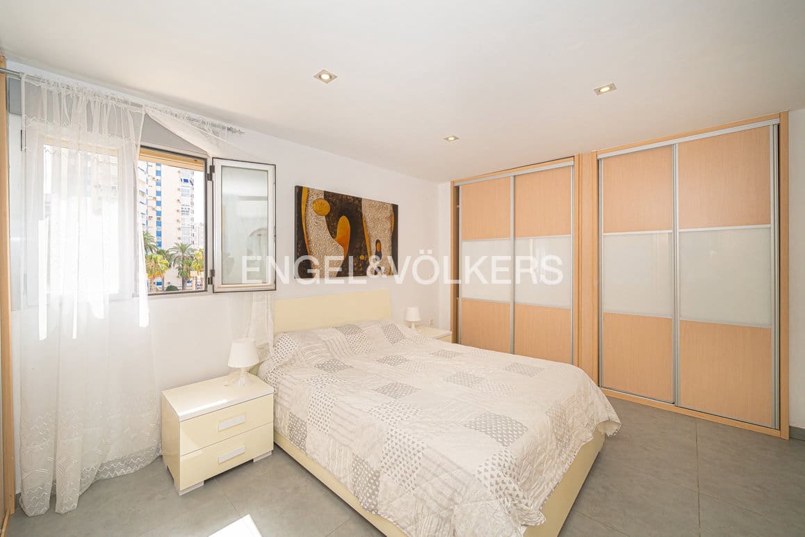 Apartamento de 3 habitaciones en Benidorm en venta con garaje - 380.000 € (Ref: 10144936)