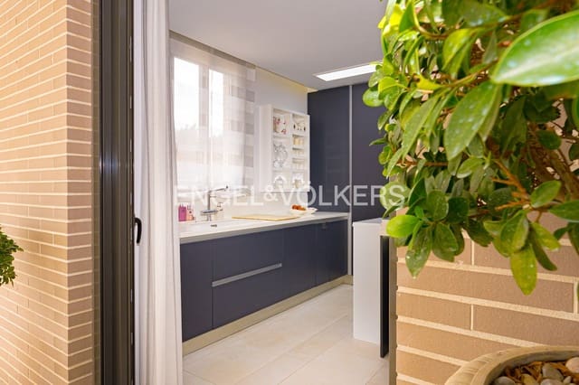 4 Zimmer Villa zu verkaufen in Finestrat Pueblo, Finestrat mit Pool Garage - 1.950.000 € (Ref: 10158706)