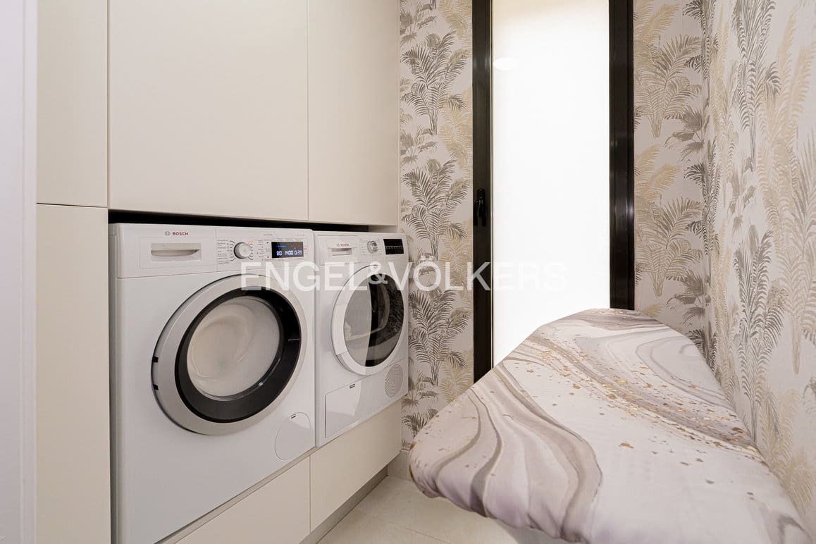 4 sypialnia Willa na sprzedaż w Finestrat z basenem garażem - 1 950 000 € (Ref: 10158706)