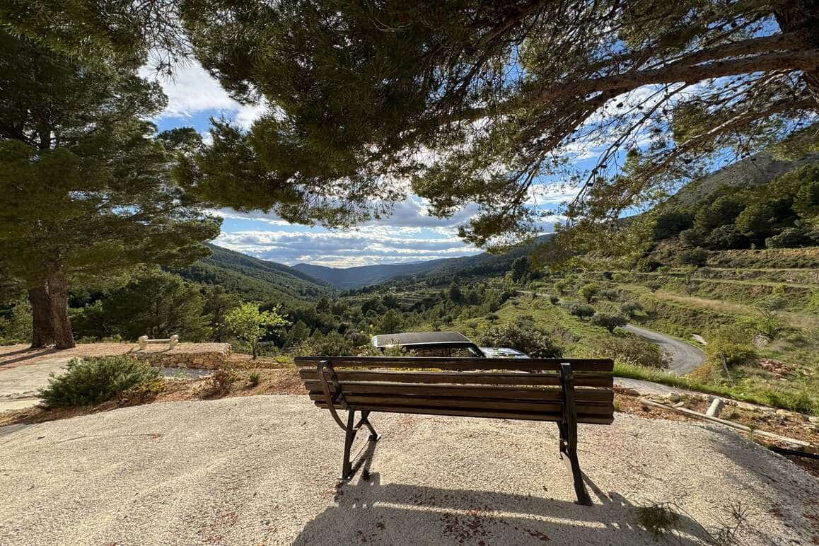 4 bedroom Villa for sale in Sella with pool garage - € 825,000 (Ref: 10163834)