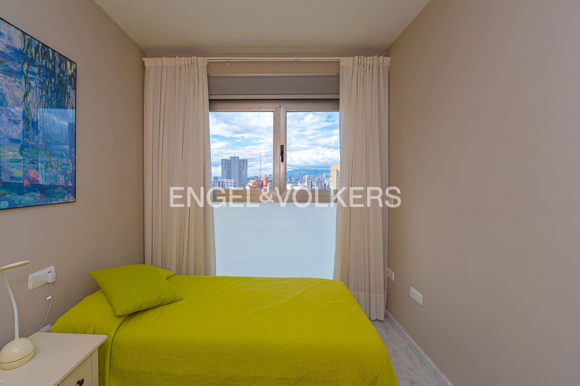 2 quarto Apartamento para venda em Benidorm com piscina garagem - 370 000 € (Ref: 10165832)