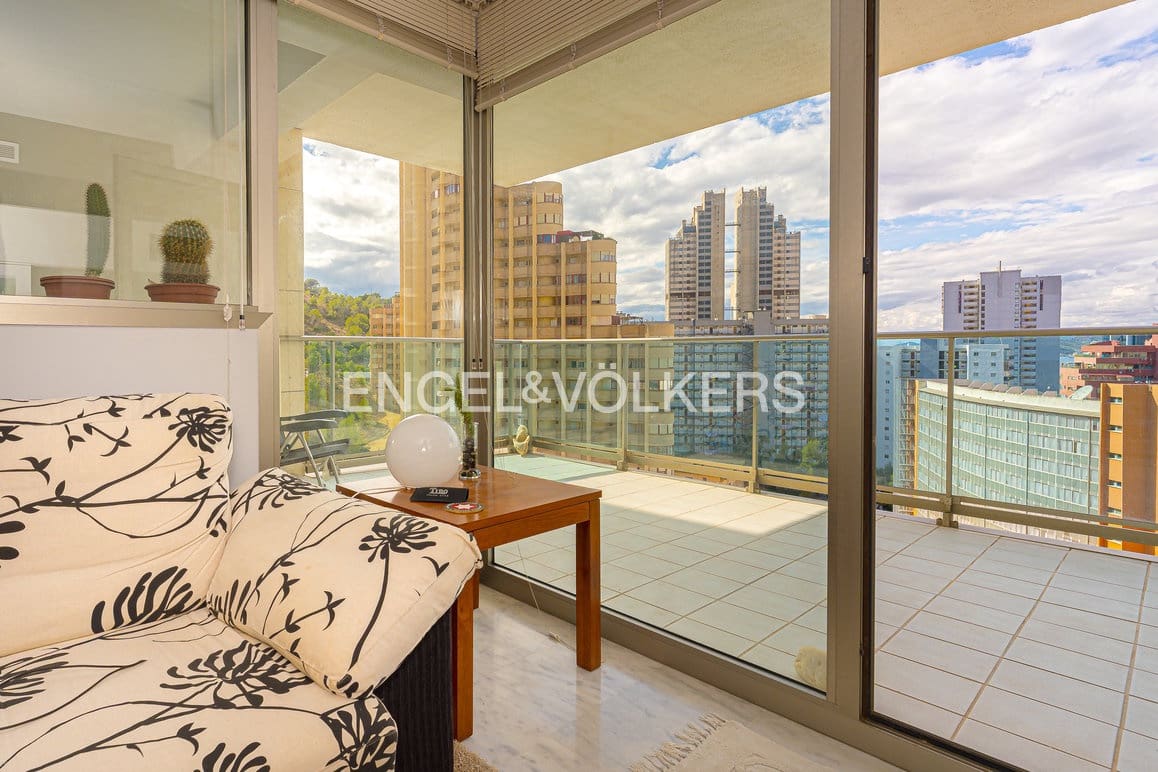2 quarto Apartamento para venda em Benidorm com piscina garagem - 370 000 € (Ref: 10165832)