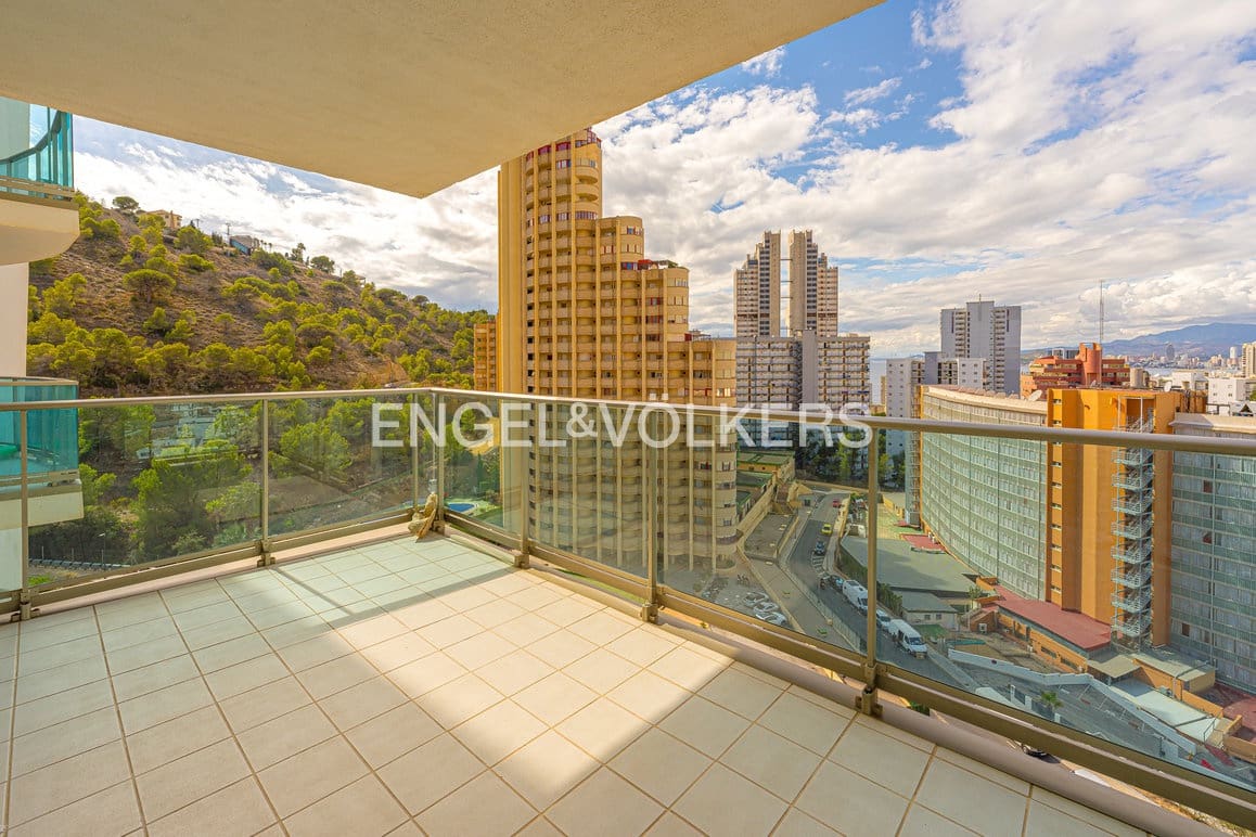 2 quarto Apartamento para venda em Benidorm com piscina garagem - 370 000 € (Ref: 10165832)