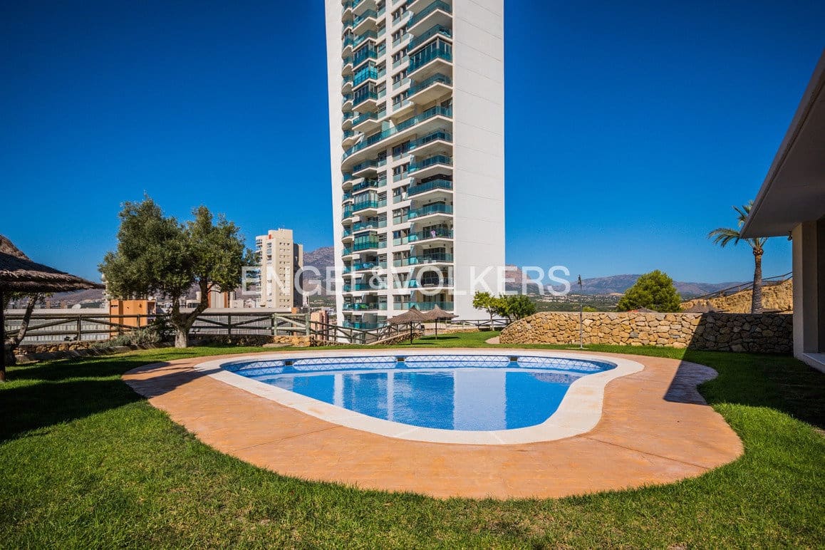 2 quarto Apartamento para venda em Benidorm com piscina garagem - 370 000 € (Ref: 10165832)