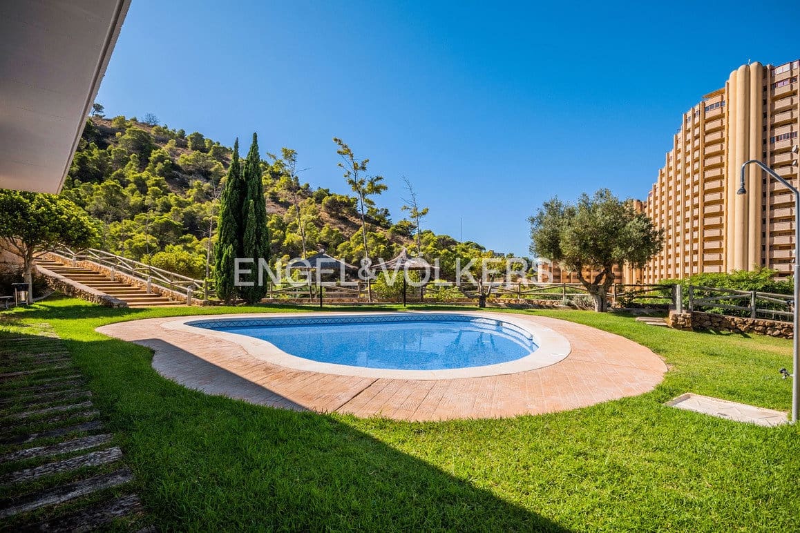 2 quarto Apartamento para venda em Benidorm com piscina garagem - 370 000 € (Ref: 10165832)