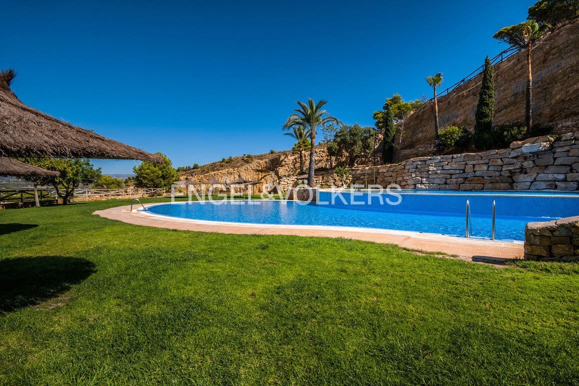 2 quarto Apartamento para venda em Benidorm com piscina garagem - 370 000 € (Ref: 10165832)