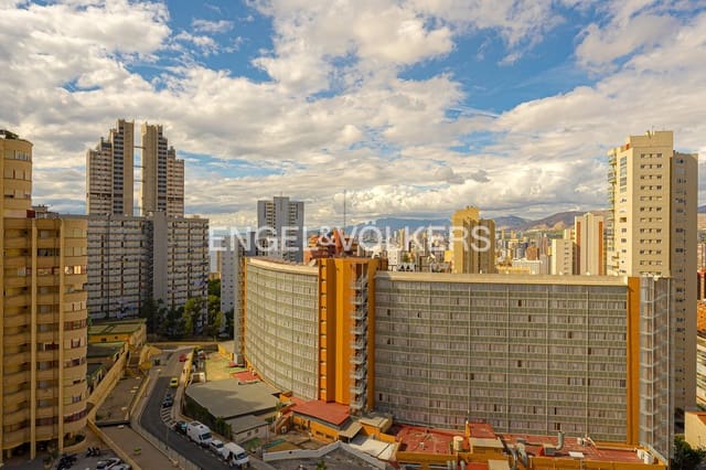 2 quarto Apartamento para venda em Juzgados - Plaza de Toros, Benidorm com piscina garagem - 370 000 € (Ref: 10165832)