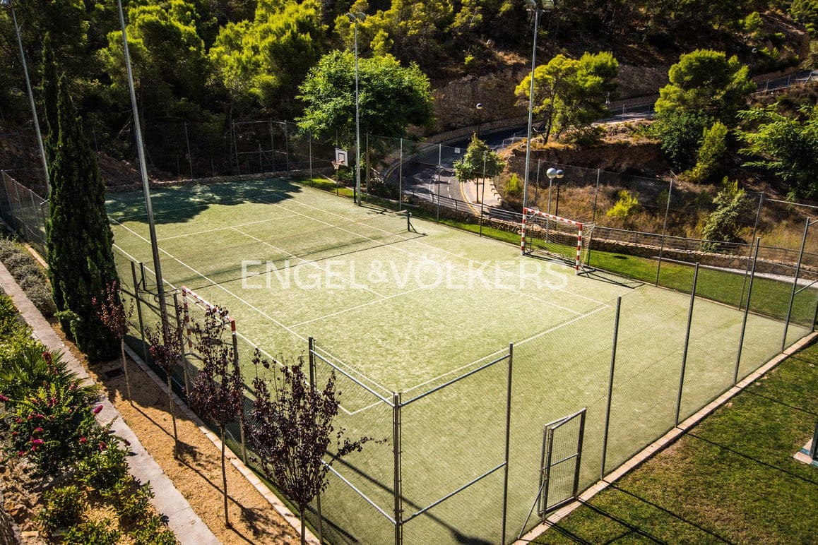 2 quarto Apartamento para venda em Benidorm com piscina garagem - 370 000 € (Ref: 10165832)