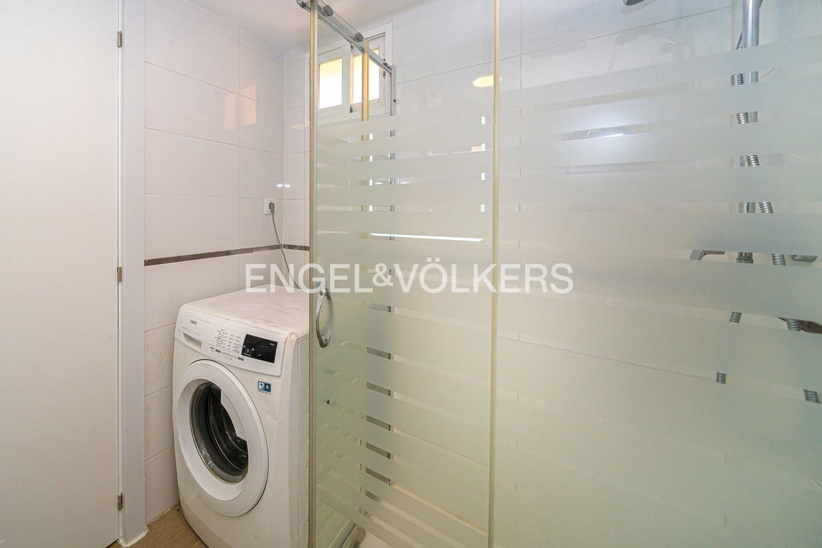 2 bedroom Apartment for rent in Benidorm with pool garage - € 1,200 (Ref: 10167453)