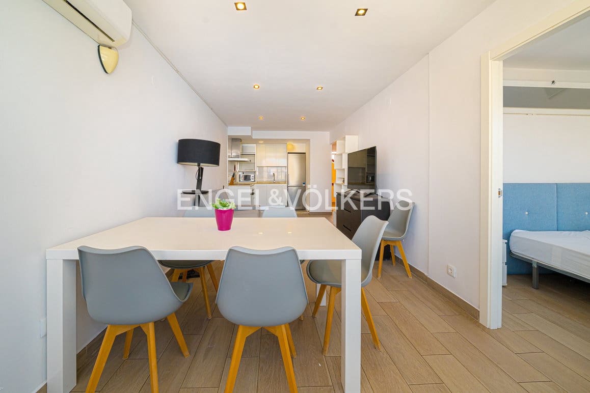 2 bedroom Apartment for rent in Benidorm with pool garage - € 1,200 (Ref: 10167453)