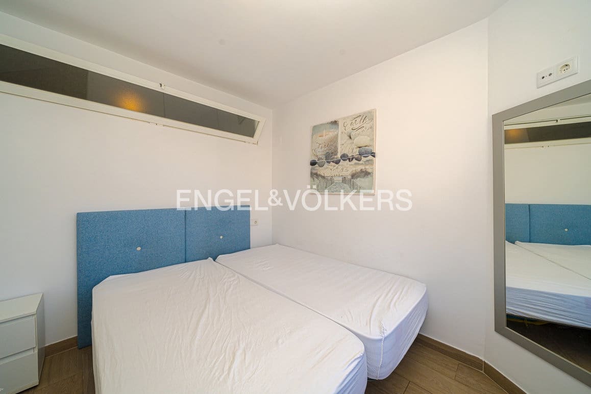2 bedroom Apartment for rent in Benidorm with pool garage - € 1,200 (Ref: 10167453)
