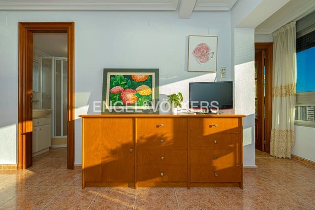 1 chambre Studio à vendre à Juzgados - Plaza de Toros, Benidorm avec garage - 227 000 € (Ref: 10183676)