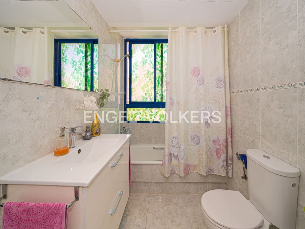 4 bedroom Penthouse for sale in Cala de Finestrat, Finestrat with pool