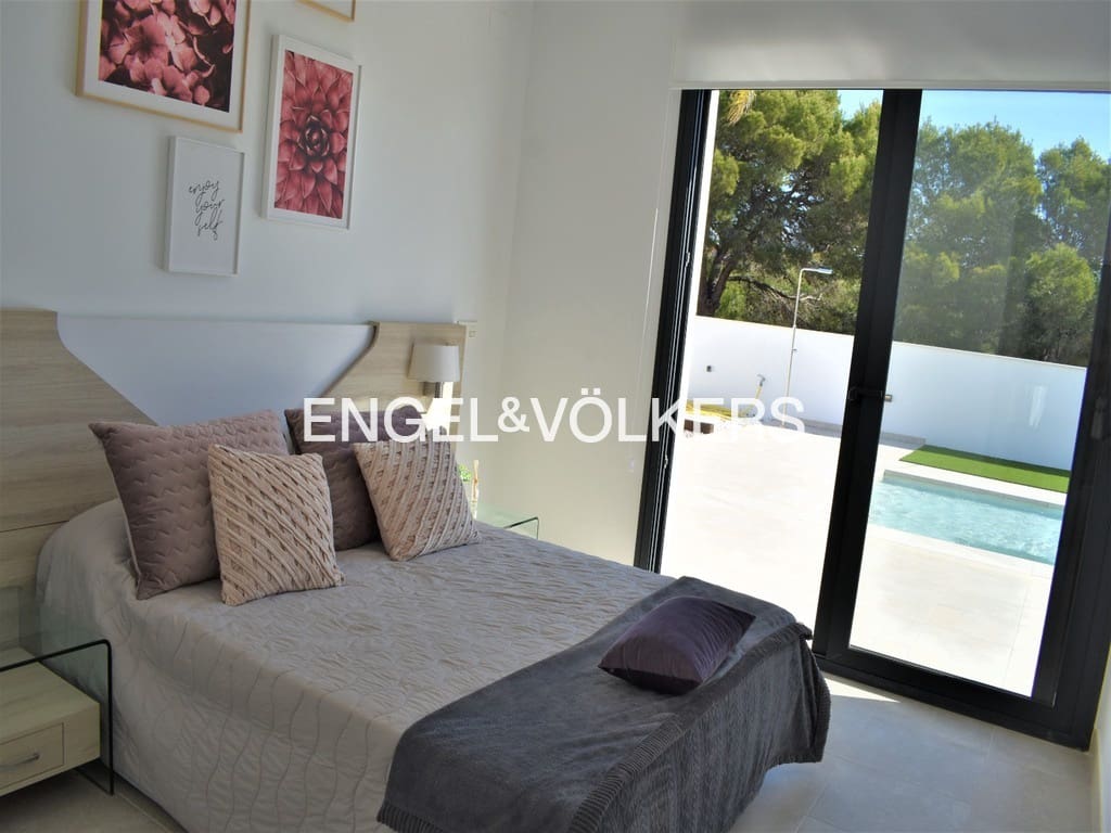 3 quarto Moradia para venda em La Nucia com piscina garagem - 600 000 € (Ref: 8734665)