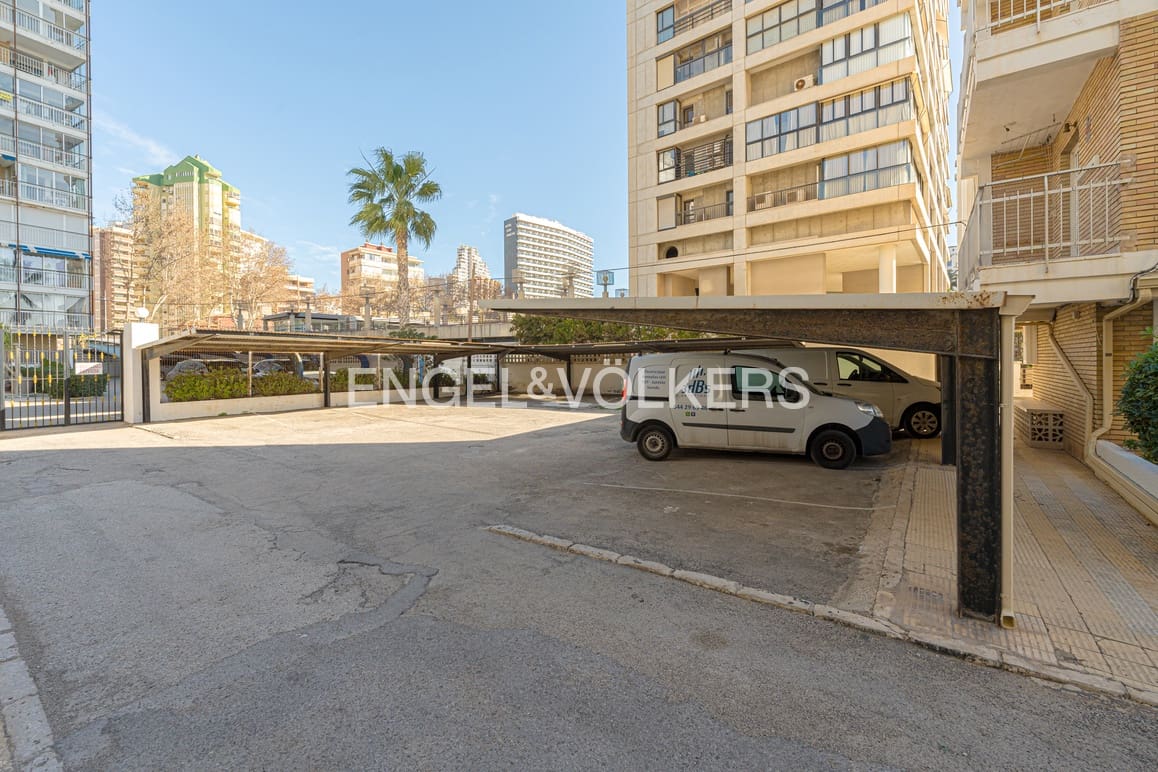 Apartamento de 3 habitaciones en Benidorm en venta - 535.000 € (Ref: 8799678)