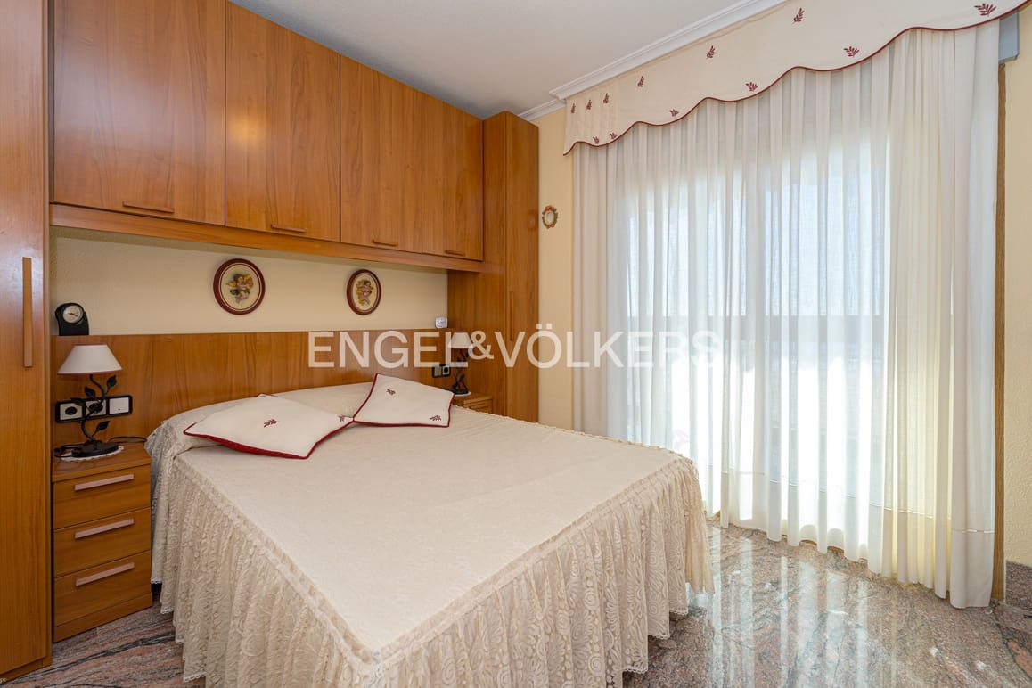 Apartamento de 3 habitaciones en Benidorm en venta - 535.000 € (Ref: 8799678)