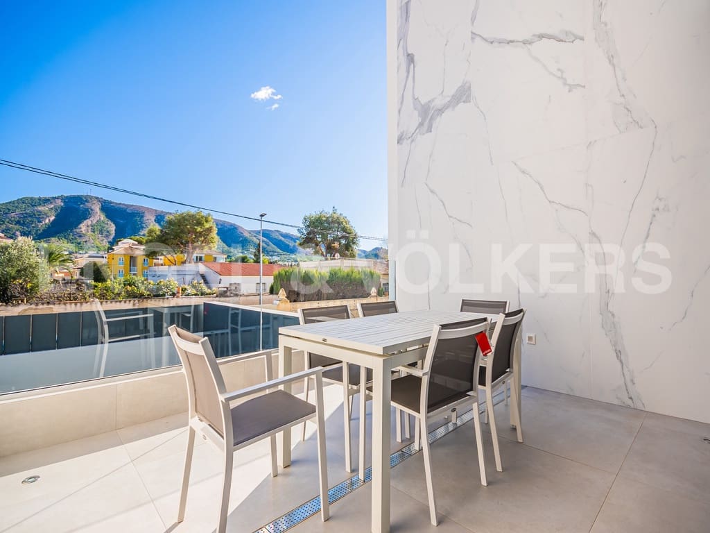 3 soveværelse Villa til salg i Albir med swimmingpool garage - € 665.000 (Ref: 8837960)