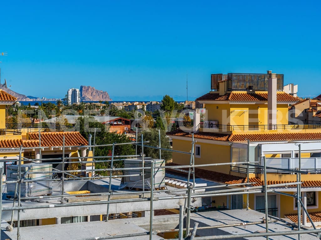 3 soveværelse Villa til salg i Albir med swimmingpool garage - € 665.000 (Ref: 8837960)