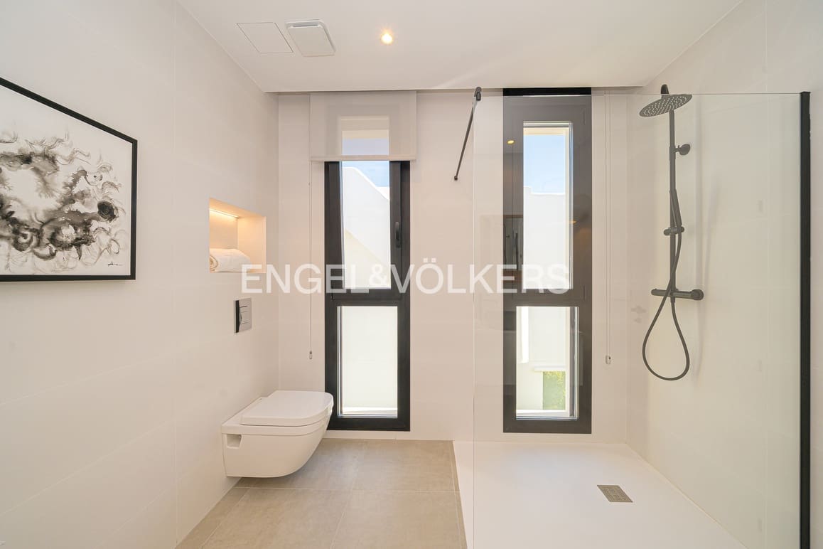 4 soveværelse Villa til salg i Albir med swimmingpool garage - € 875.000 (Ref: 8837962)