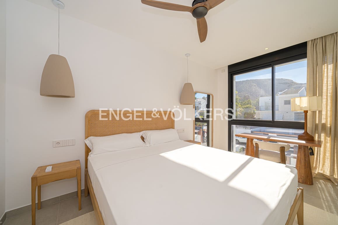 4 soveværelse Villa til salg i Albir med swimmingpool garage - € 875.000 (Ref: 8837962)