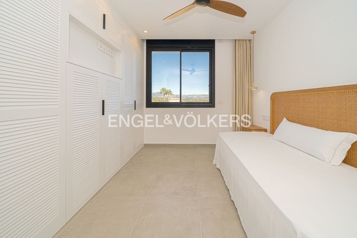 4 soveværelse Villa til salg i Albir med swimmingpool garage - € 875.000 (Ref: 8837962)