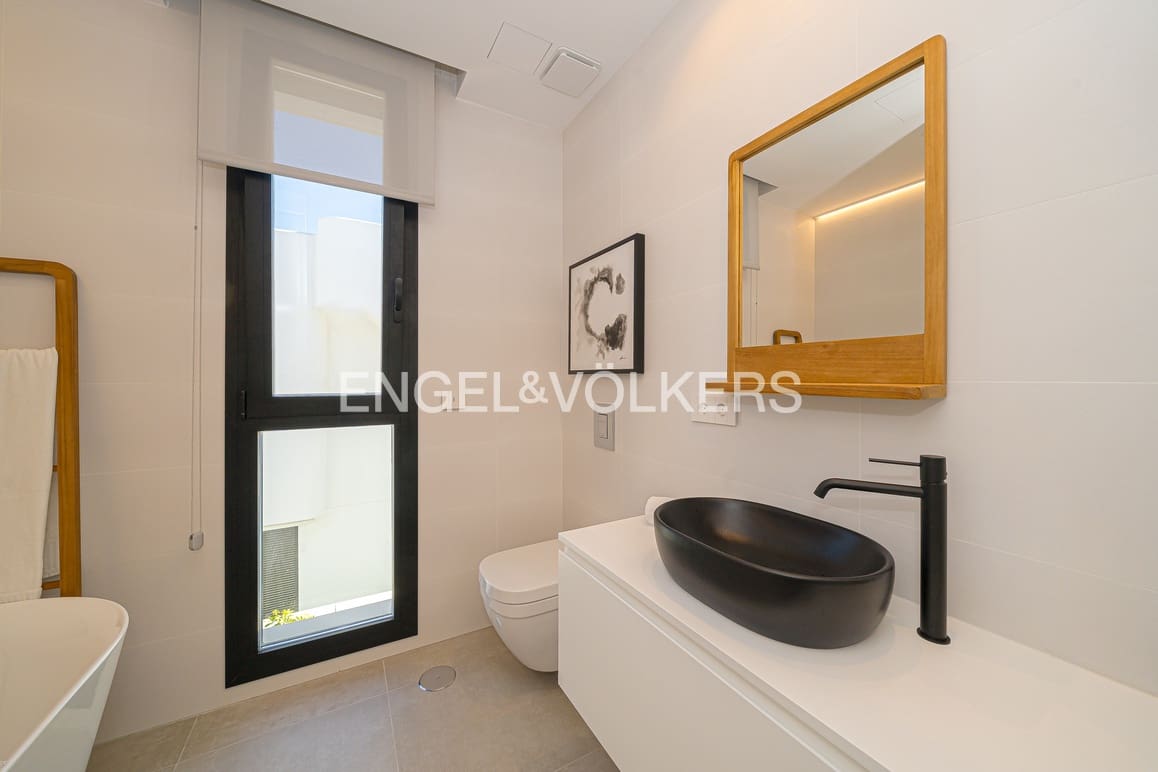 4 soveværelse Villa til salg i Albir med swimmingpool garage - € 875.000 (Ref: 8837962)