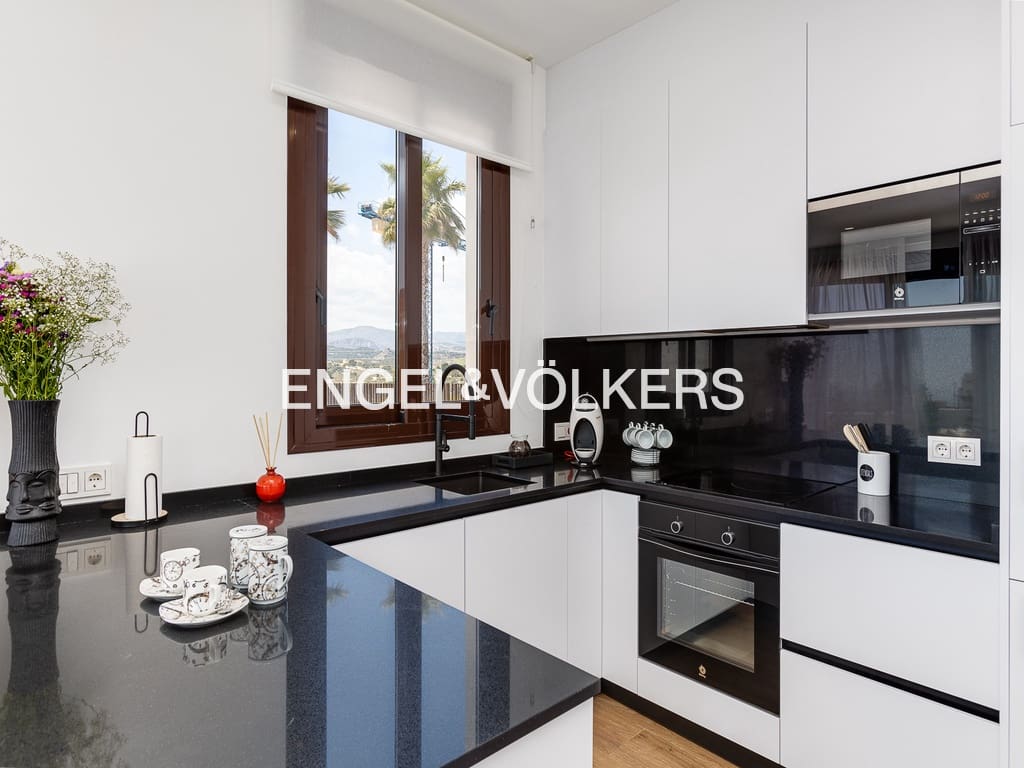 4 Zimmer Villa zu verkaufen in Finestrat mit Pool Garage - 730.000 € (Ref: 8850035)