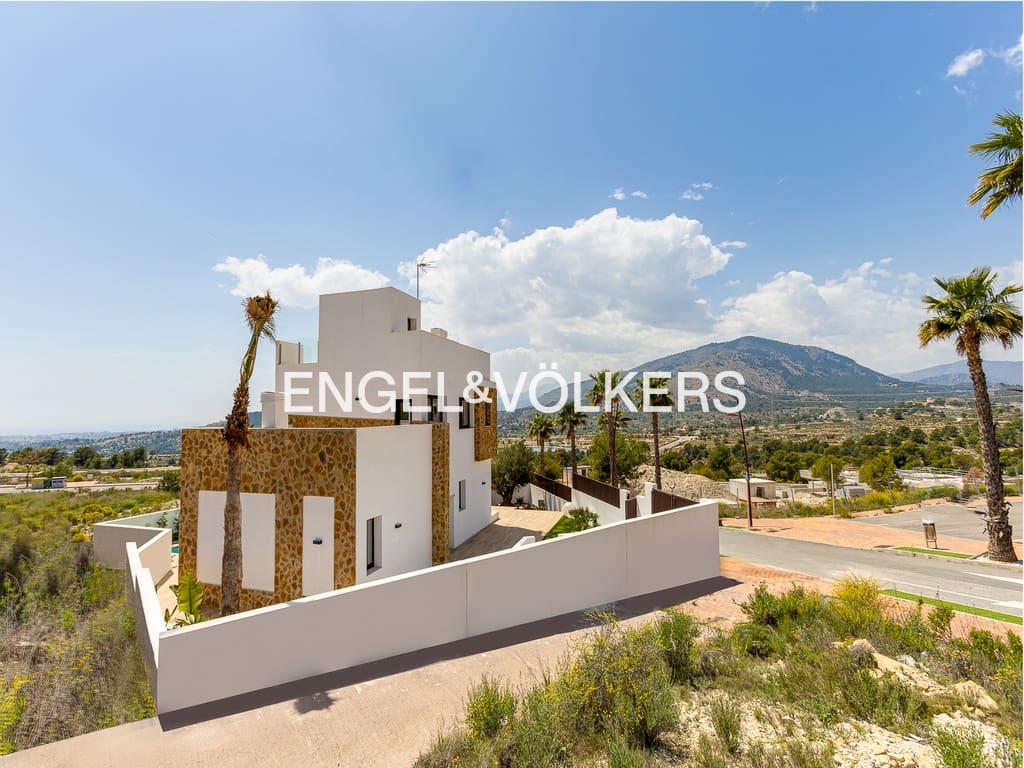 4 Zimmer Villa zu verkaufen in Finestrat mit Pool Garage - 730.000 € (Ref: 8850035)