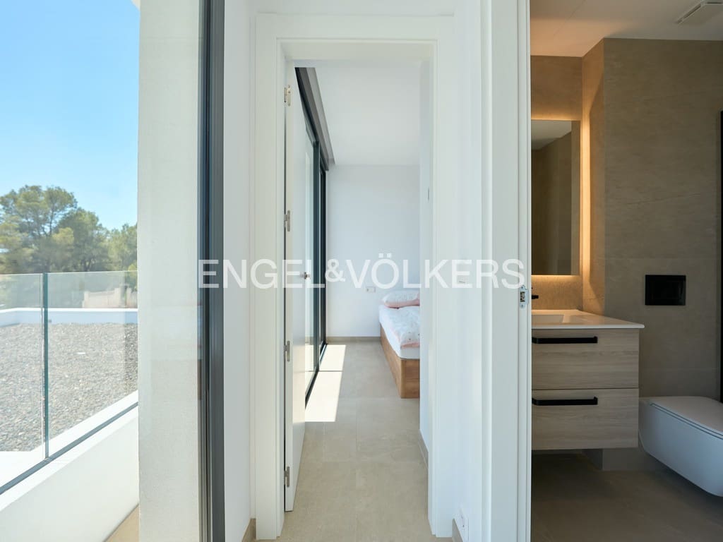 3 makuuhuone Huvila myytävänä paikassa Alfaz del Pi / L'Alfas del Pi mukana uima-altaan 
autotalli - 615 000 € (Ref: 8863670)