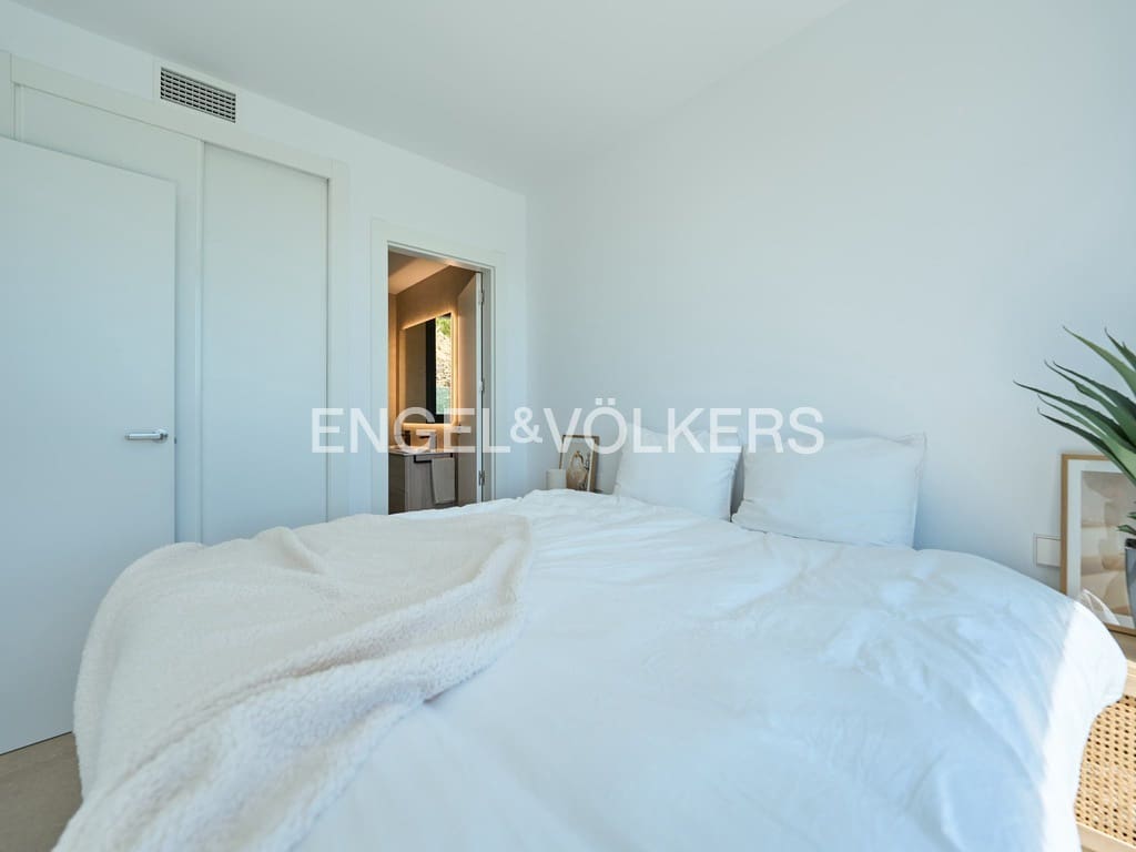 3 makuuhuone Huvila myytävänä paikassa Alfaz del Pi / L'Alfas del Pi mukana uima-altaan 
autotalli - 615 000 € (Ref: 8863670)