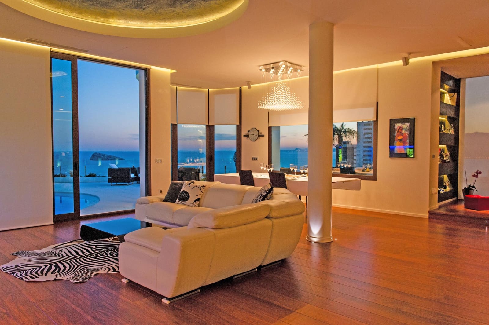 5 soveværelse Villa til salg i Benidorm med swimmingpool garage - € 3.500.000 (Ref: 8865680)